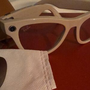 Ray-Ban SKYLER META CHALKY GREY Sunglasses with TRANSITION Lenses